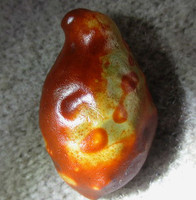阿拉善戈壁奇石、天然精品套色沙漠漆玛瑙吊坠原皮原石—红色流星